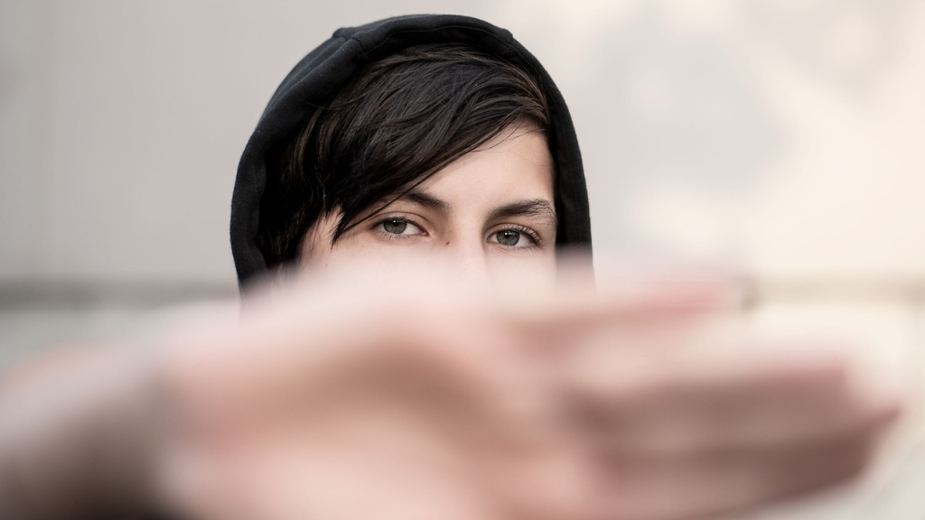 CPDG defensive body language